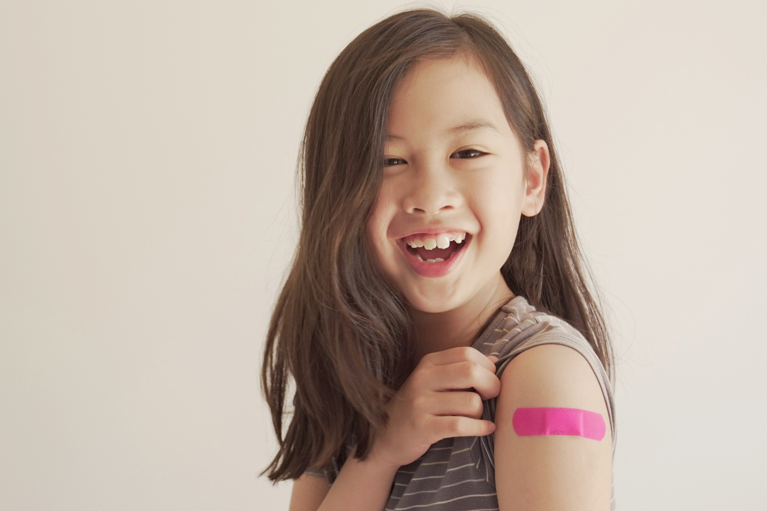 Child-after-vaccination-1500x_446893646.jpg